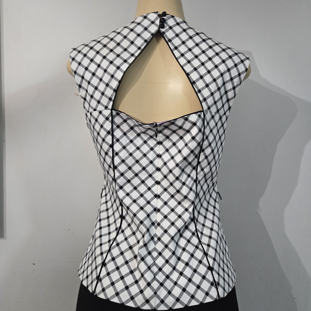 White House Black Market Geometric Sleeveless Top - Picture 4 of 9